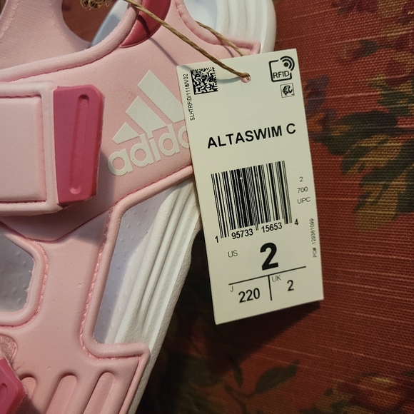 ADIDAS Altaswim Pink Salndals - youth size 2C NWT New in Box - Picture 2 of 6